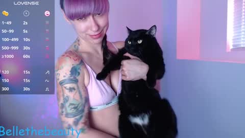 Snapshot of bellethebeauty20 chatting on March 4, 2025, 6:18 pm Belle online show from March 4, 2025, 6:18 pm