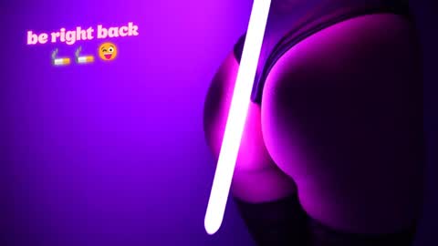 Your Annabelle Wolf  online show from April 19, 2026, 3:00 pm