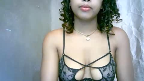 Snapshot of bellibellah chatting on February 16, 2026, 5:58 am BelliBellah online show from February 16, 2026, 5:58 am