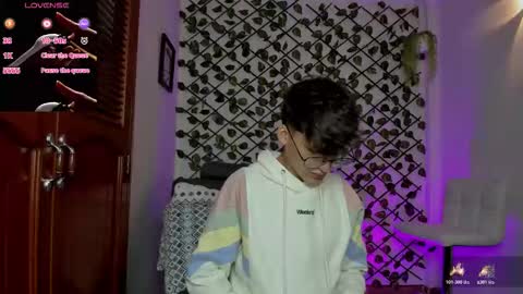 Neon online show from December 16, 2025, 11:15 am