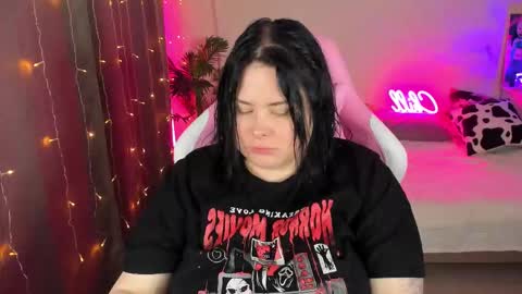 Snapshot of bellybooxo chatting on November 1, 2025, 5:59 pm LinaBoo online show from November 1, 2025, 5:59 pm