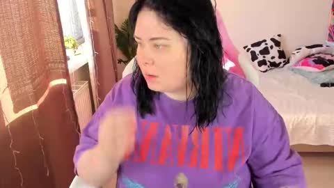 Snapshot of bellybooxo chatting on November 3, 2025, 6:47 am LinaBoo online show from November 3, 2025, 6:47 am