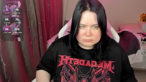 LinaBoo online show from March 16, 2026, 2:39 am