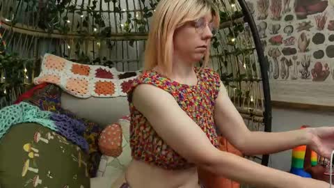 Willow online show from September 25, 2025, 11:14 am