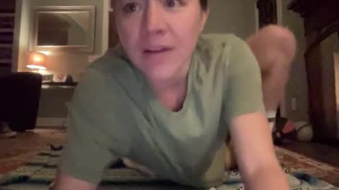 Snapshot of bendlikebecks chatting on November 15, 2025, 9:50 am bendlikebecks online show from November 15, 2025, 9:50 am