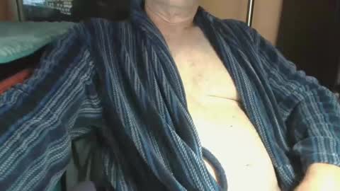 Snapshot of bendrinkin chatting on September 21, 2025, 10:06 am bendrinkin online show from September 21, 2025, 10:06 am