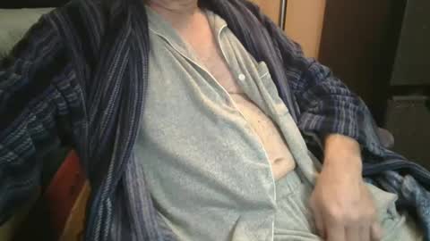 Snapshot of bendrinkin chatting on November 14, 2025, 10:03 am bendrinkin online show from November 14, 2025, 10:03 am