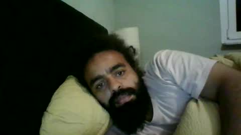 Snapshot of bengel_mozam chatting on October 15, 2025, 10:10 pm kevin online show from October 15, 2025, 10:10 pm