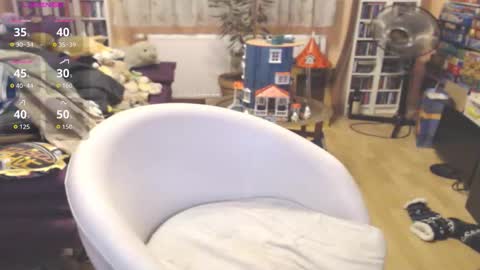 Snapshot of benijamin chatting on October 23, 2025, 8:57 am benijamin online show from October 23, 2025, 8:57 am