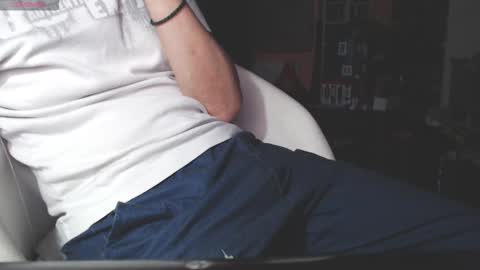 Snapshot of benijamin chatting on November 2, 2025, 9:50 pm benijamin online show from November 2, 2025, 9:50 pm