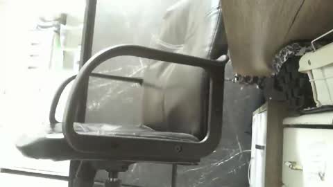 beninoam75 online show from April 10, 2026, 11:04 am