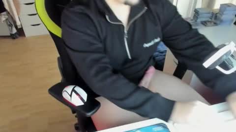 Snapshot of benjamin440 chatting on February 3, 2026, 1:49 pm benjamin440 online show from February 3, 2026, 1:49 pm