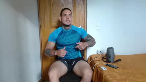 benjamin_isaac online show from January 24, 2025, 9:15 pm