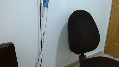 benjamin_isaac online show from February 26, 2025, 9:16 pm