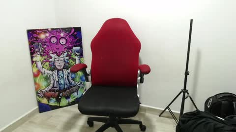 benjamin_isaac online show from April 24, 2026, 9:34 am