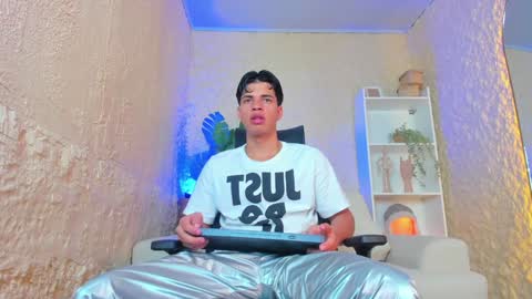 BENJAMIN online show from January 29, 2025, 1:16 am