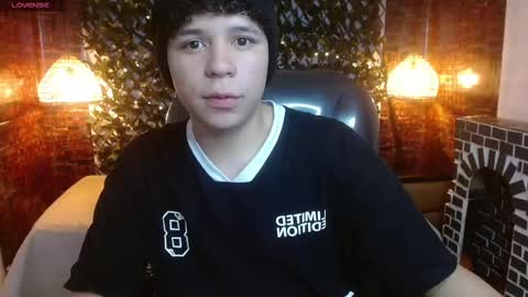 Snapshot of benjamintwink1 chatting on December 14, 2024, 7:25 pm BENJAMIN online show from December 14, 2024, 7:25 pm