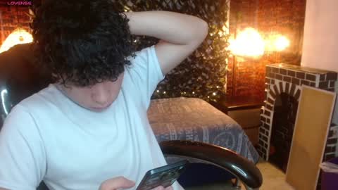 Snapshot of benjamintwink1 chatting on January 8, 2025, 10:16 pm BENJAMIN online show from January 8, 2025, 10:16 pm