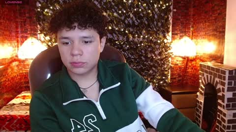 Snapshot of benjamintwink1 chatting on January 22, 2025, 7:45 pm BENJAMIN online show from January 22, 2025, 7:45 pm