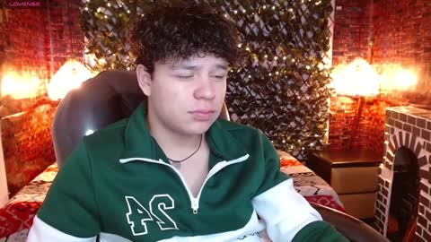 Snapshot of benjamintwink1 chatting on January 22, 2025, 10:48 pm BENJAMIN online show from January 22, 2025, 10:48 pm