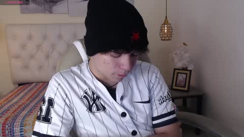 Snapshot of benjamintwink1 chatting on January 25, 2025, 7:49 pm BENJAMIN online show from January 25, 2025, 7:49 pm