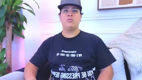 bennett_alejoo online show from February 24, 2026, 2:20 am