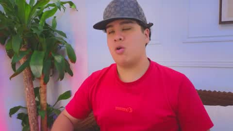 bennett_alejoo online show from April 3, 2026, 6:17 pm