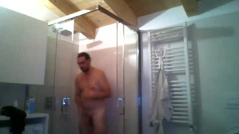 bennik1989 online show from June 21, 2026, 3:53 am