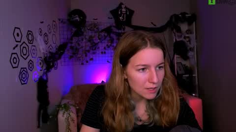 Snapshot of benny_duglas chatting on October 24, 2025, 12:12 pm Benny online show from October 24, 2025, 12:12 pm