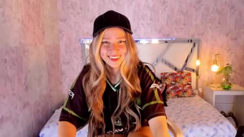 benny_wilson online show from October 4, 2025, 3:37 am