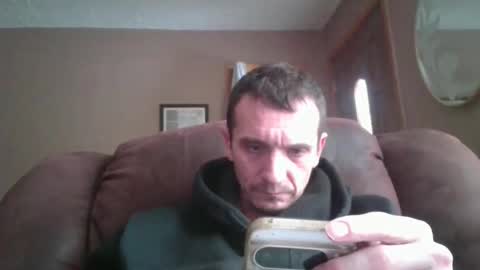 Snapshot of bennymn chatting on December 16, 2025, 8:25 pm benny and innocentvixon online show from December 16, 2025, 8:25 pm