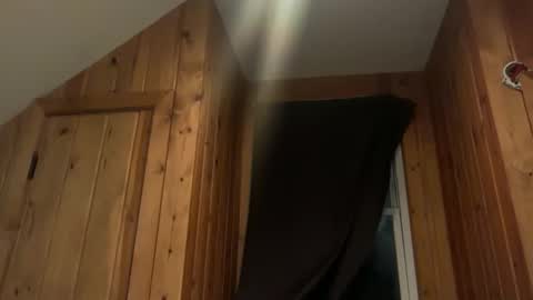 Snapshot of bennymn chatting on January 19, 2026, 5:00 am benny and innocentvixon online show from January 19, 2026, 5:00 am