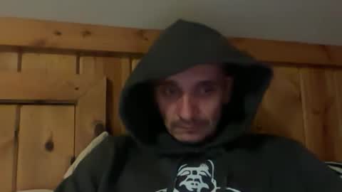 Snapshot of bennymn chatting on April 28, 2026, 12:31 am benny and innocentvixon online show from April 28, 2026, 12:31 am