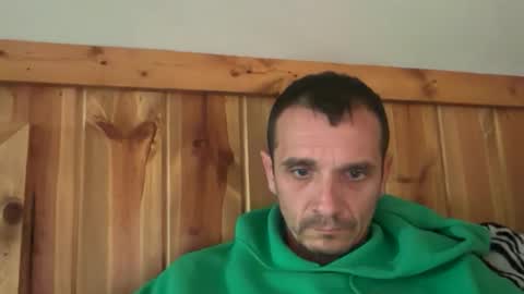 Snapshot of bennymn chatting on May 17, 2026, 7:32 pm benny and innocentvixon online show from May 17, 2026, 7:32 pm