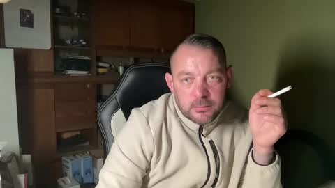 benochau online show from March 28, 2026, 11:26 pm