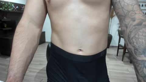 Snapshot of benthebodybuilder chatting on December 9, 2024, 1:29 am Ben Braxton online show from December 9, 2024, 1:29 am