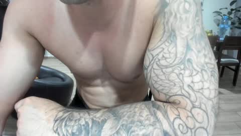 Snapshot of benthebodybuilder chatting on December 10, 2024, 12:17 am Ben Braxton online show from December 10, 2024, 12:17 am
