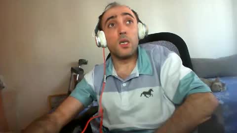 bentish online show from November 2, 2025, 12:07 pm