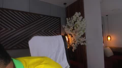 bento_fox online show from October 5, 2025, 3:05 am