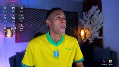 bento_fox online show from October 14, 2025, 3:40 am