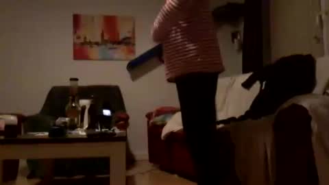 Benutzmich0800 online show from February 15, 2026, 2:08 am