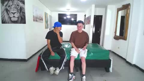 benz boys online show from November 7, 2025, 12:05 pm