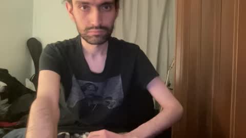 Snapshot of berceuse111 chatting on February 15, 2026, 9:52 am berceuse111 online show from February 15, 2026, 9:52 am