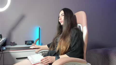 BeriesNiks online show from September 30, 2025, 5:07 pm