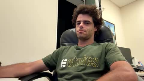 Berltex online show from October 25, 2025, 3:14 am