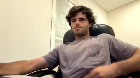 Berltex online show from November 11, 2025, 1:49 am