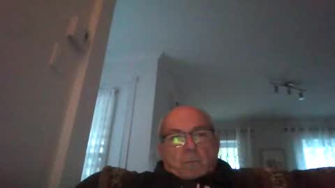 bernard1102 online show from October 11, 2025, 11:20 am