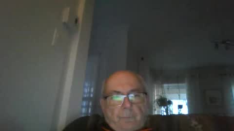 bernard1102 online show from April 27, 2026, 12:08 am
