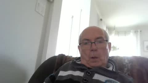 bernard1102 online show from May 1, 2026, 3:49 pm