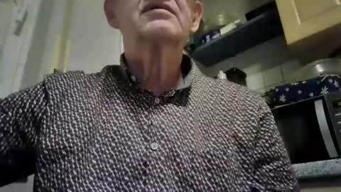 bernie6004 online show from April 21, 2026, 7:06 pm